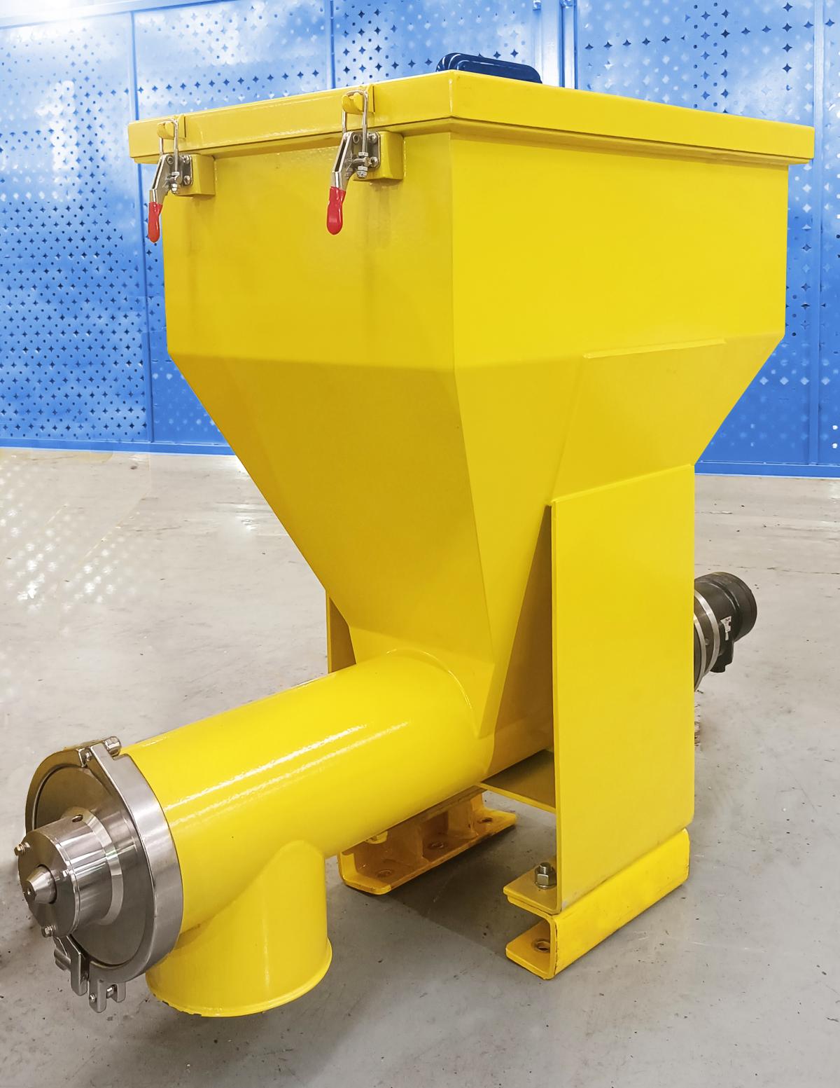Screw Conveyor Hopper Micro Dosing Hopper Screw Feeder Bucket Conveyor Powder Hopper and Feeder Fracturing Blender Truck